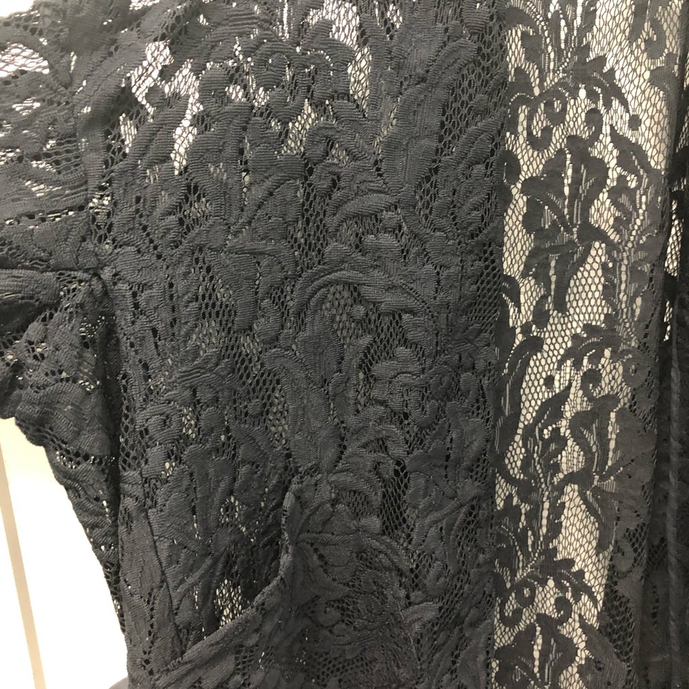 Zara women’s lace kimono - Picture 3 of 5